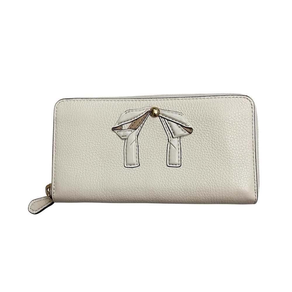 Coach Pebbled Leather Off White 3D Bow Zip Around Long Wallet Gold Hardware - Picture 1 of 11